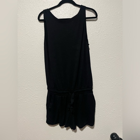Aritzia Wilfred Izabel Tie-Waist Romper - Picture 4 of 4